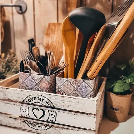 Tiny Wooden -covasna *