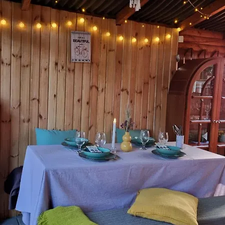 Chalet Tiny Wooden -covasna *