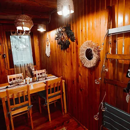 Tiny Wooden -covasna Chalet Reci